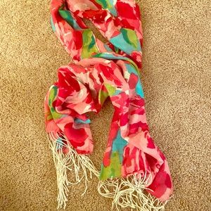 EUC Lilly Pulitzer Hotty Pink First Impression
